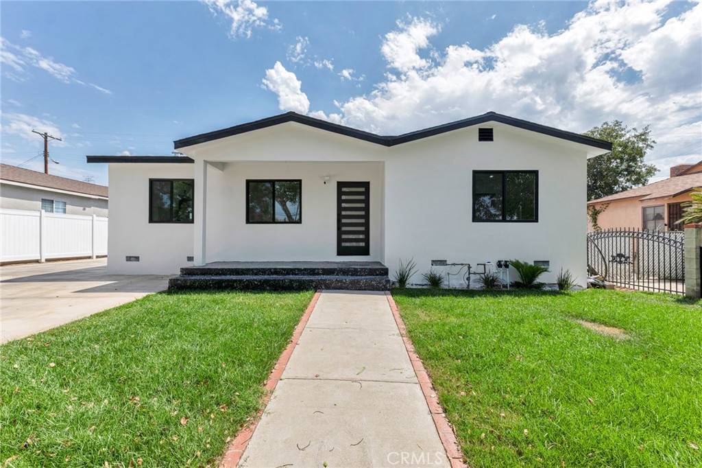 Properties 1 14448 Pinney Street