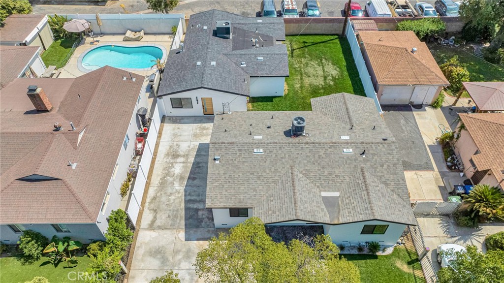 Properties 4 14448 Pinney Street