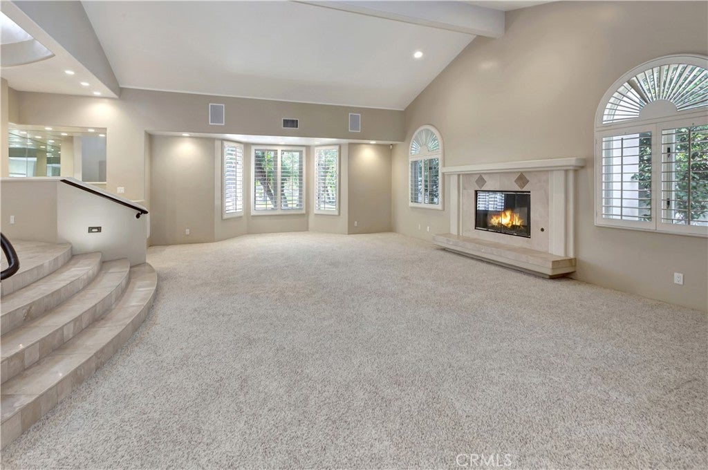 10762 Center Drive