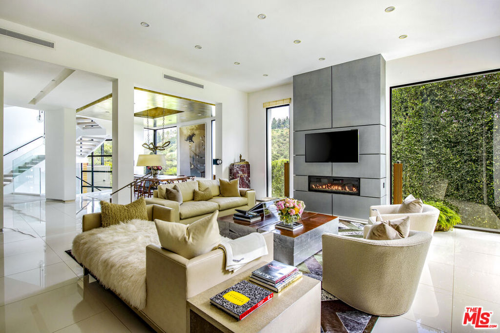 9852 San Circle