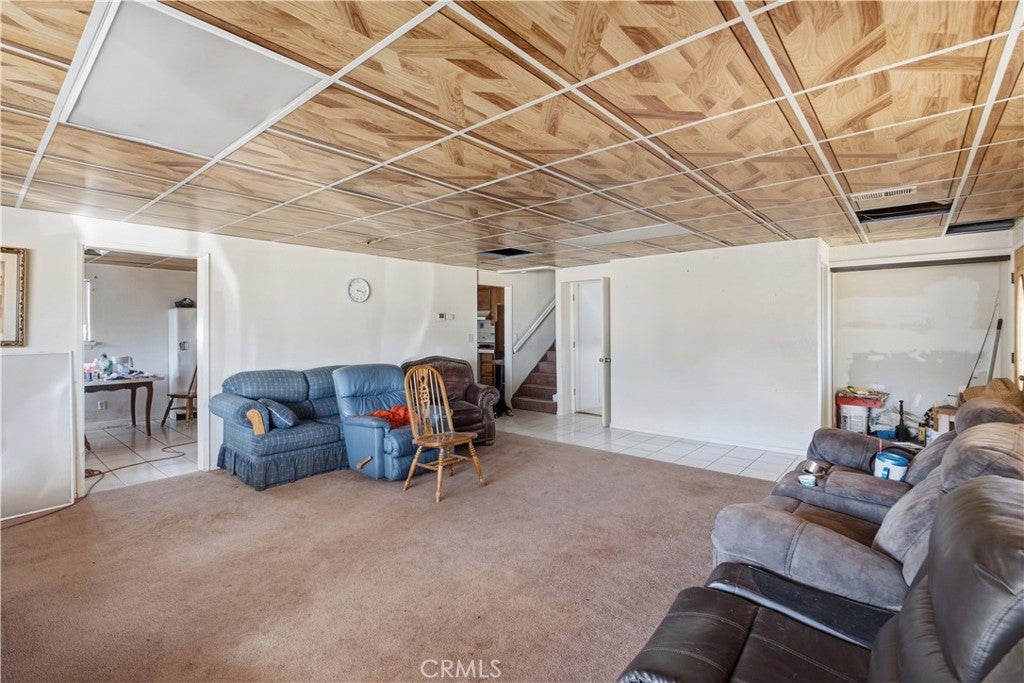 9519 Maple