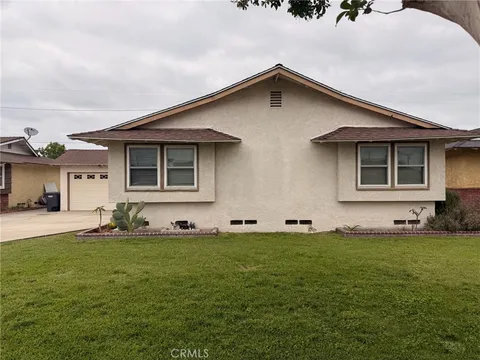 MLS: OC26104957