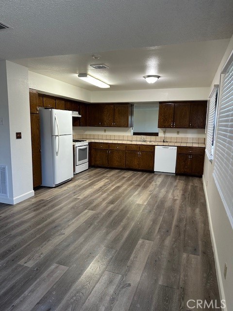 2 bedroom, 1 bathroom unit available for rent in Victorville