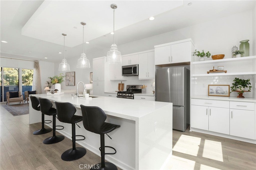 422 W Central