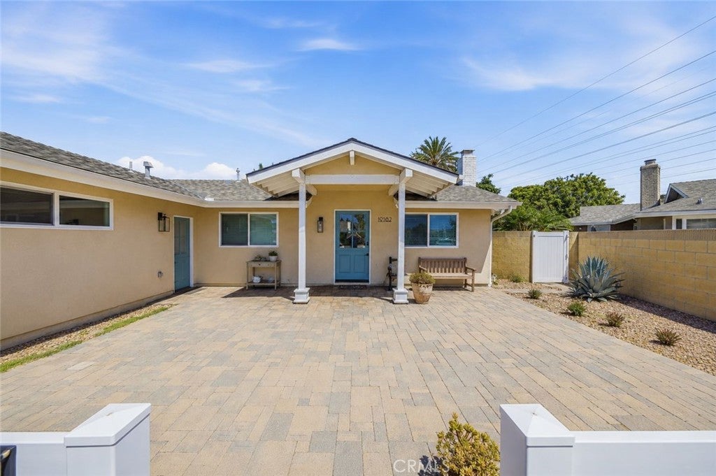 19182 Lindsay Lane