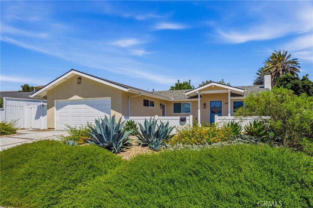 19182 Lindsay Lane