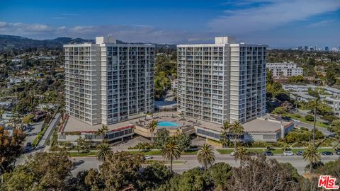 Photo of 201 Ocean Avenue #909B, Santa Monica, CA 90402 (MLS # 26832101)