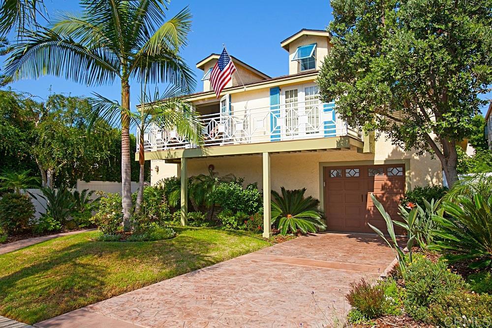 SEASONAL VACATION RENTAL ONLY...Cute 2 bedroom 1 bath Coronado Island Vacation Rental. This home is fully furnished down to the linens. Comfortable furnishings, secure balcony area with BBQ and patio set. Home is centrally located with in walking distance to downtown Coronado with shopping and restaurants. Beds: one king, and two twins. Washer & dryer in unit. Secured off street parking plus one assigned parking spot. Includes all utilities, cable and internet. PRICE RANGE IS FROM $4000-$6500 DEPENDING ON THE MONTH. Email