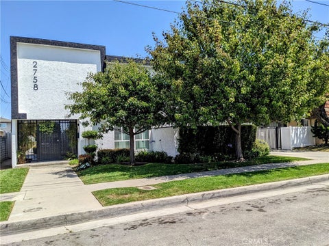 Photo of 2758 Orange Avenue #10, Torrance, CA 90501 (MLS # PW26123213)
