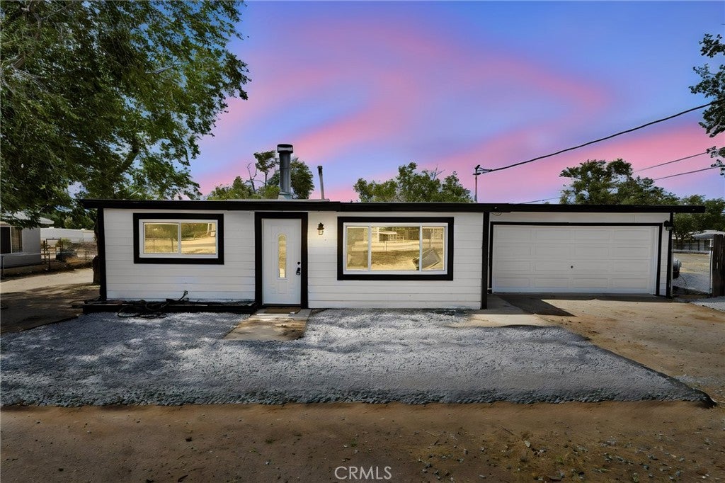 12556 Hickory