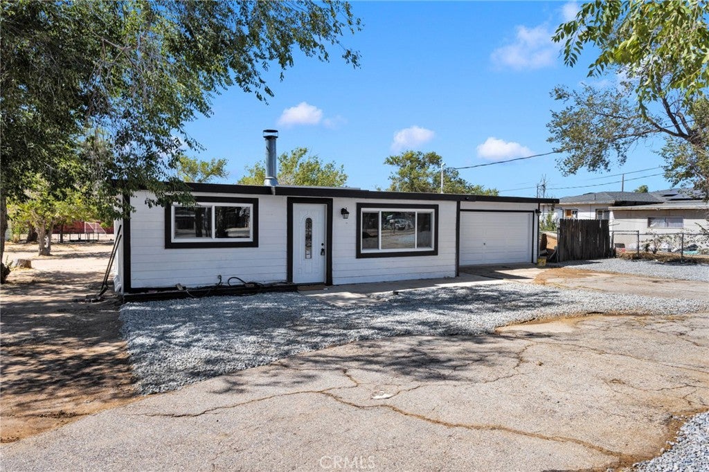 12556 Hickory
