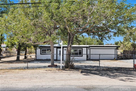 Photo of 12556 Hickory AVE, Victorville, CA 92395 (MLS # IG26178160)