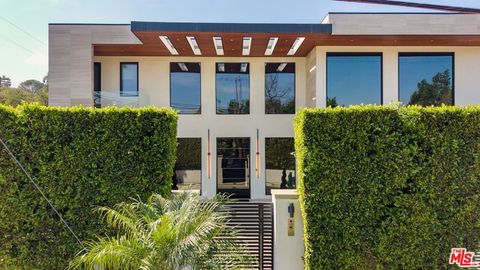 4049 Coldwater Canyon Avenue Studio City CA 91604