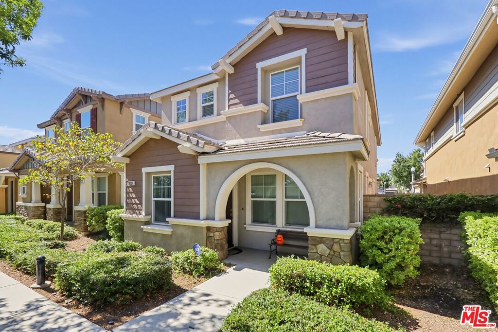 38228 Rioja Court