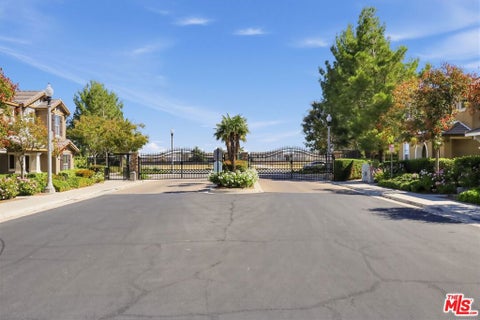 Photo of 38228 Rioja Court, Palmdale, CA 93550 (MLS # 26996199)