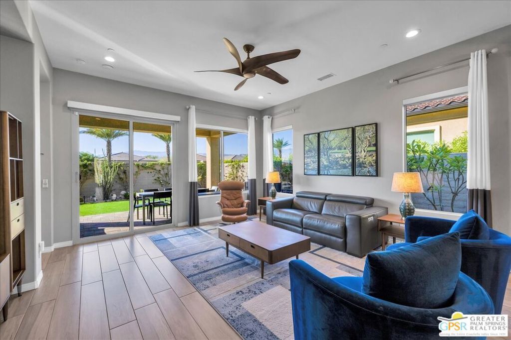 Photo of 102 Zinfandel, Rancho Mirage, CA 92270 (MLS # 25598943PS)
