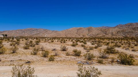 Photo of 10 15th Avenue, Desert Hot Springs, CA 92240 (MLS # P1-27365)