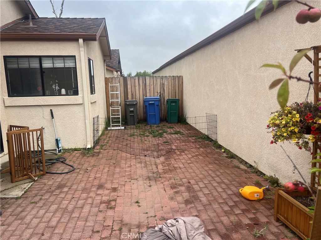 listing image 130723397778451594534