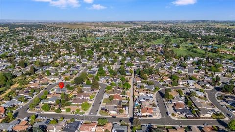 Tiny photo for 818 Wade Dr, Paso Robles, CA 93446 (MLS # SC26073044)