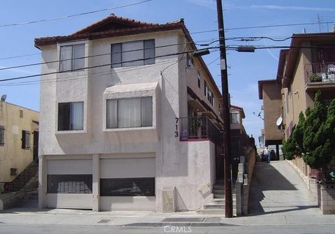 Photo of 713 N Grand Ave #6-A, Los Angeles, CA 90012 (MLS # CV26086875)