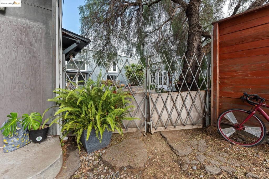 SAN ANTONIO - Residential Income