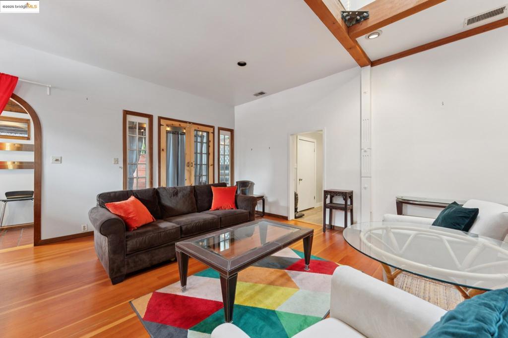SAN ANTONIO - Residential Income