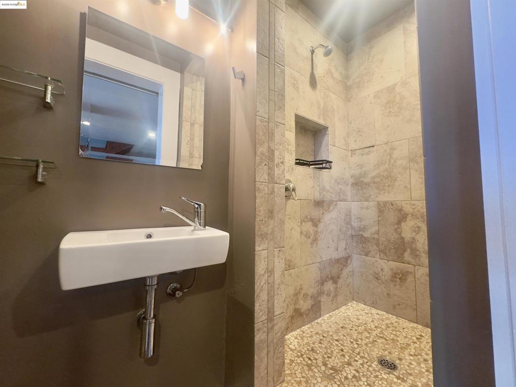 SAN ANTONIO - Residential Income