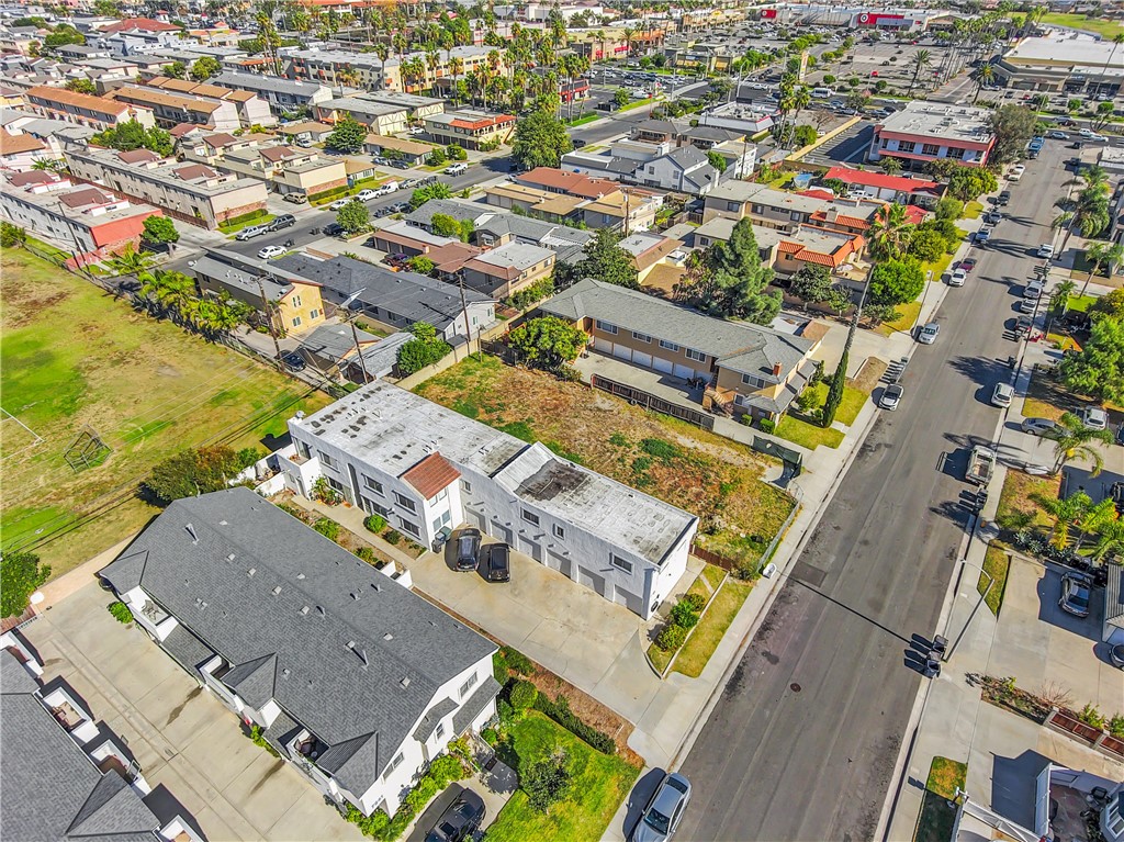 7851 Glencoe Drive