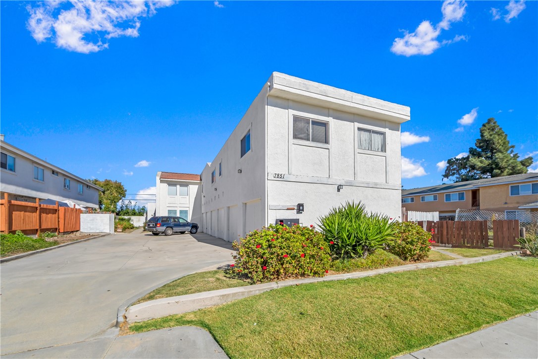 Welcome to 7851 Glencoe Drive where opportunity knocks! This 10-bedroom, 6-bathroom income property is your chance to own a remarkable investment property just moments away from the beach in the vibrant city of Huntington Beach, CA. With 3908 square feet of space, attached garages, and additional parking space available, this property is a rare find, offering an incredible opportunity for investors to add to their portfolio. Just minutes from schools, shopping plazas, and freeways, the location is unbeatable. Four units are currently vacant, offering owner occupancy, potential for customization and increased income. Don't miss out on this chance to invest in your future in this prime Huntington Beach location!