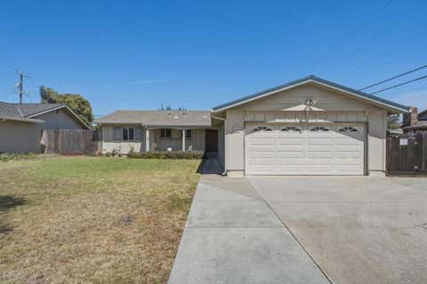 Photo of 754 San Simeon Drive, Salinas, CA 93901 (MLS # ML82058843)