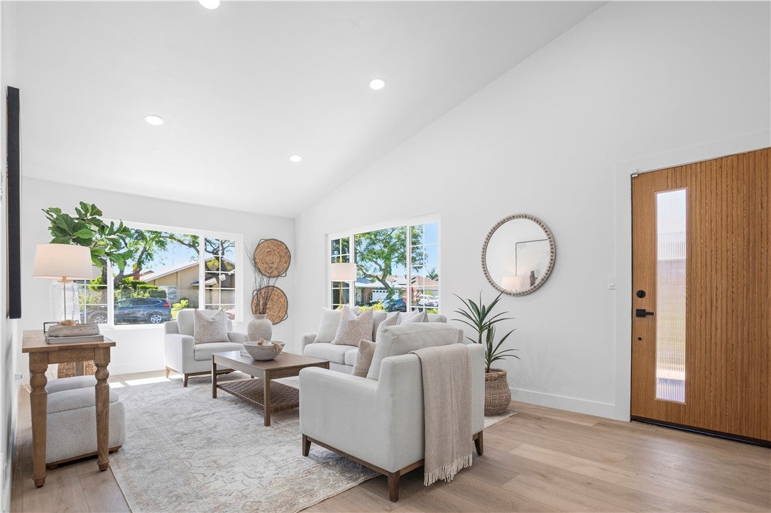 3209 S Diamond, Santa Ana CA 92704 - Photo 7