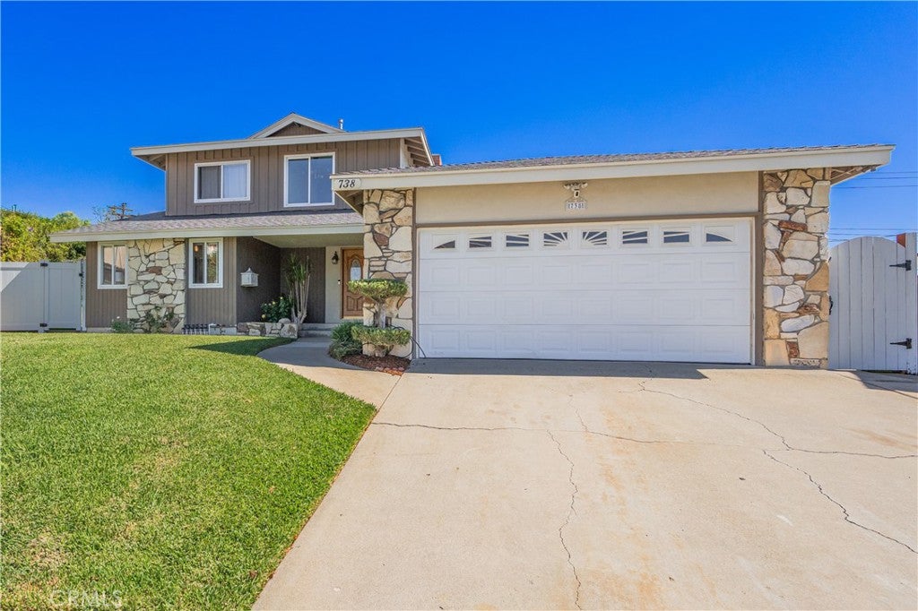 738 De Palma Way