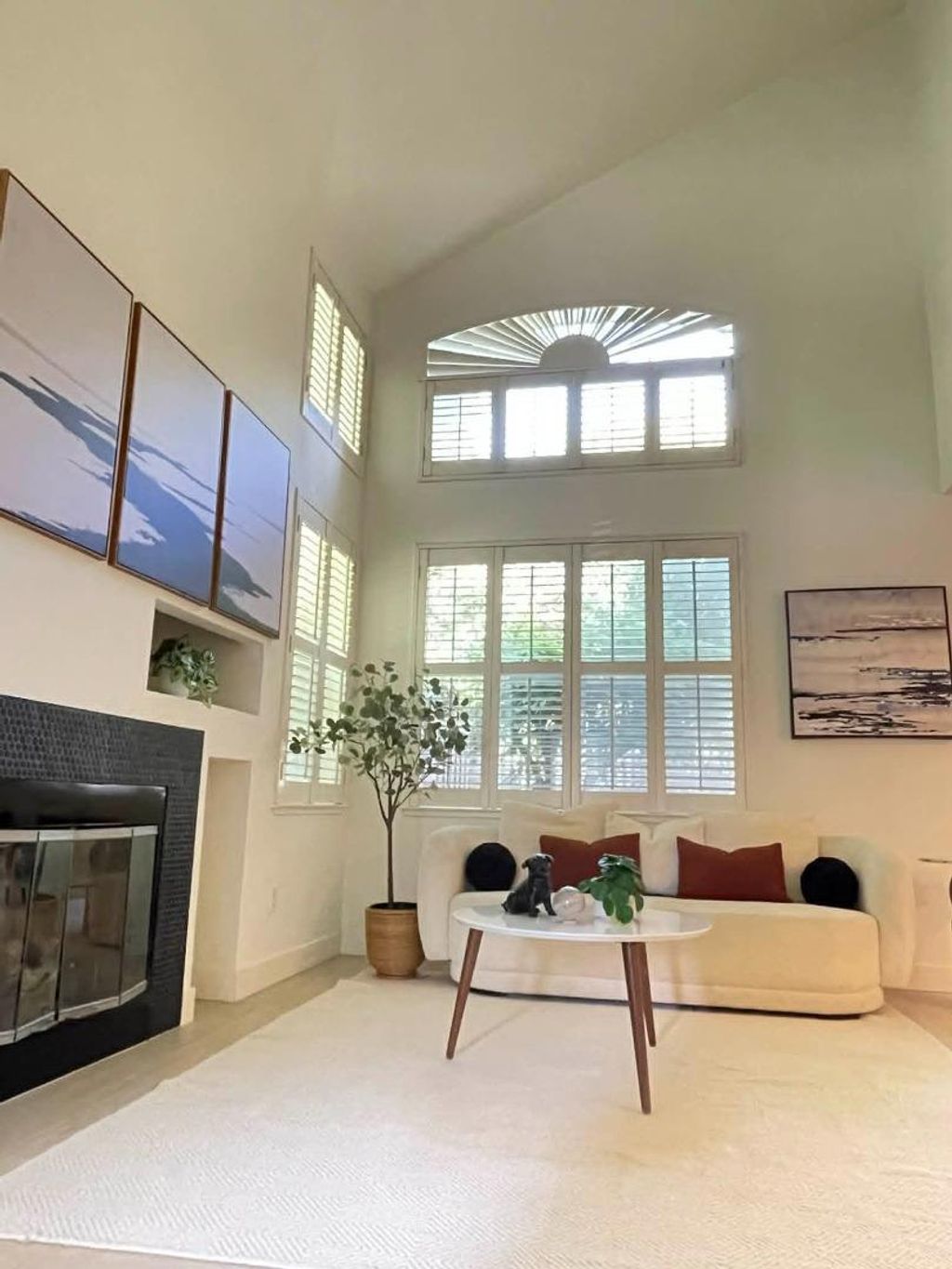 Photo of 20 Torregata Loop, San Jose, CA 95134 (MLS # ML82043194)