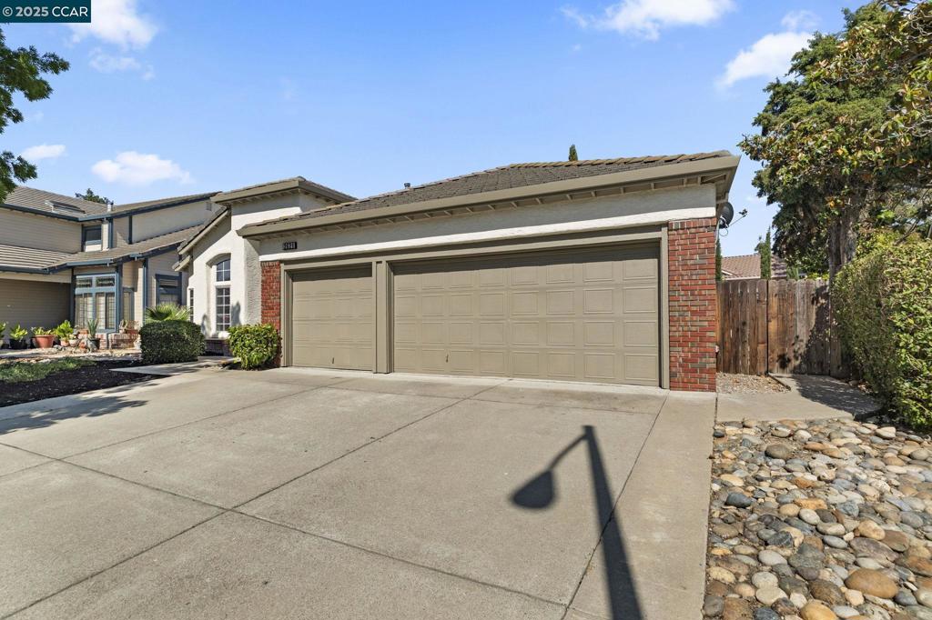 LONE TREE ESTS - Residential