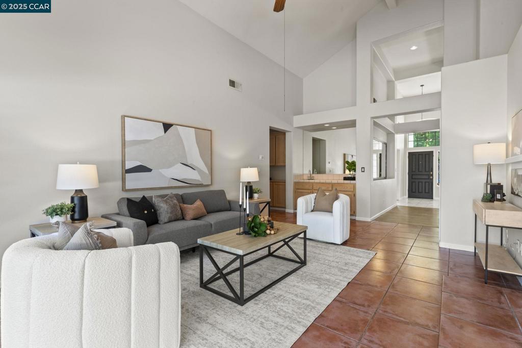 LONE TREE ESTS - Residential