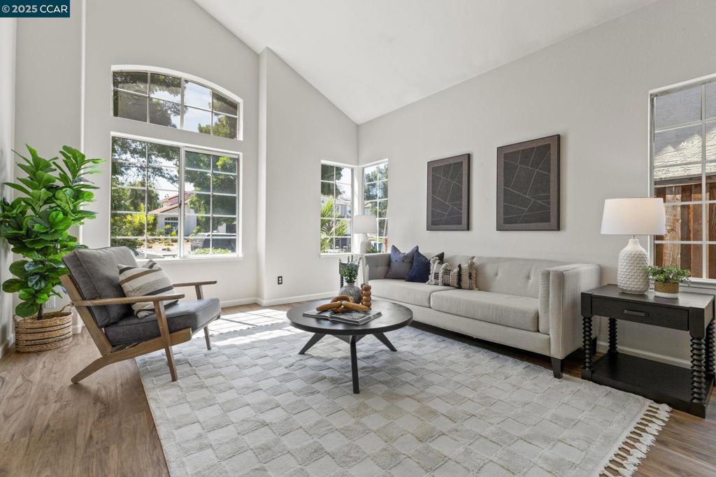 LONE TREE ESTS - Residential