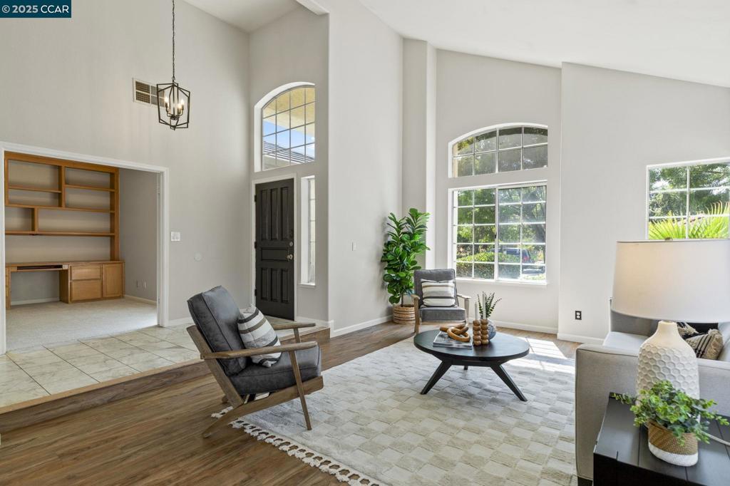 LONE TREE ESTS - Residential