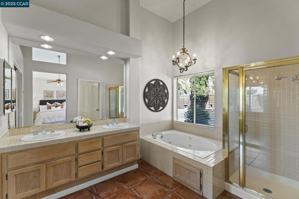 LONE TREE ESTS - Residential