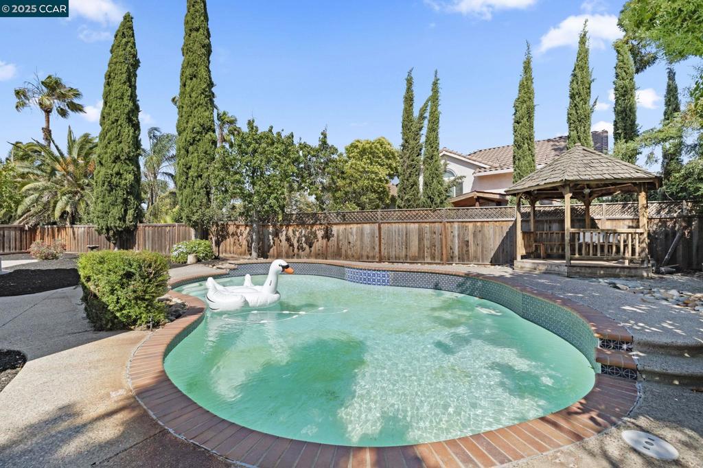 LONE TREE ESTS - Residential