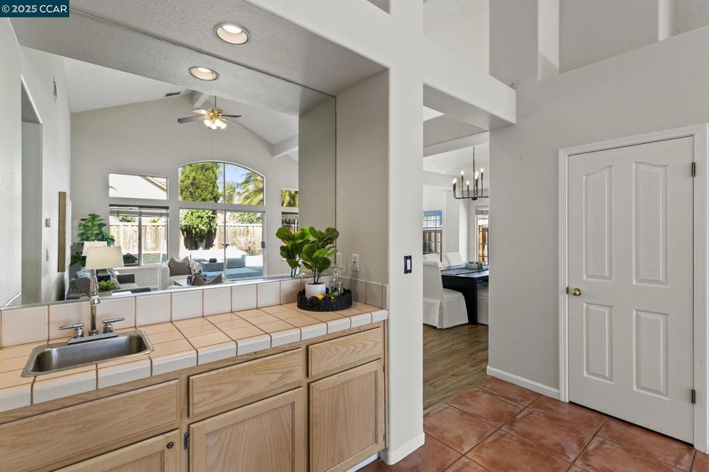 LONE TREE ESTS - Residential