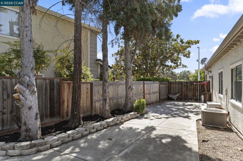 LONE TREE ESTS - Residential