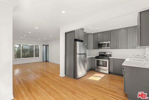 Photo of 1233 N Harper Avenue #2, West Hollywood, CA 90046 (MLS # 26746029)