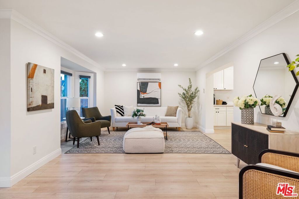 Photo of 1788 W 24th Street, Los Angeles, CA 90018 (MLS # 25601689)