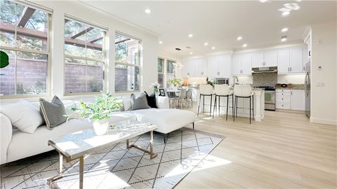 24 Maycrest Irvine CA 92618