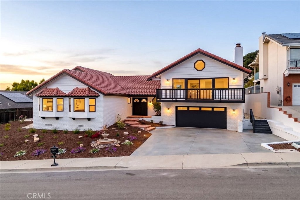 1027 Acorn Drive