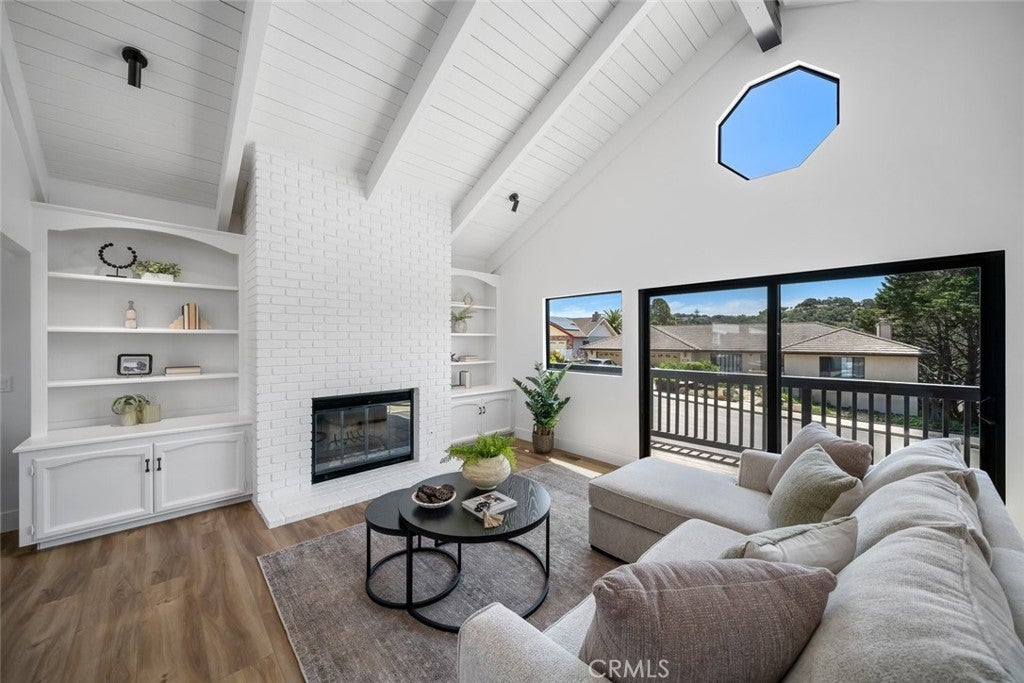 1027 Acorn Drive