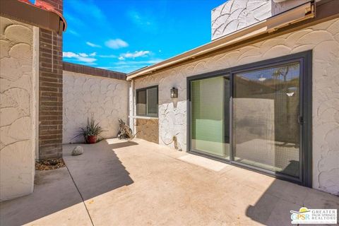 Tiny photo for 2262 S Linden Way #E, Palm Springs, CA 92264 (MLS # 26731923PS)