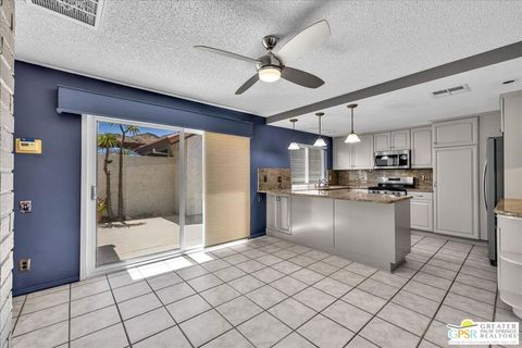Tiny photo for 2262 S Linden Way #E, Palm Springs, CA 92264 (MLS # 26731923PS)