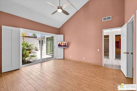 Tiny photo for 2262 S Linden Way #E, Palm Springs, CA 92264 (MLS # 26731923PS)