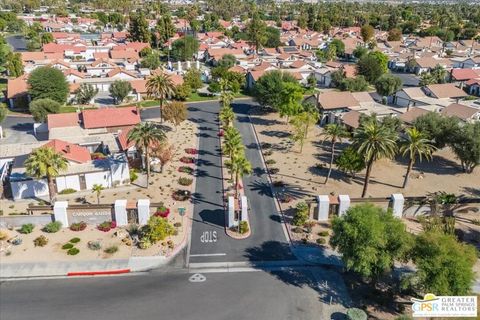 Tiny photo for 2262 S Linden Way #E, Palm Springs, CA 92264 (MLS # 26731923PS)